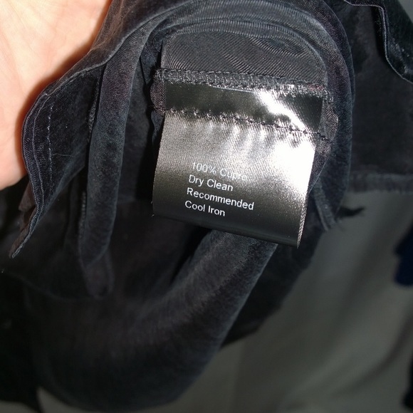 Represent s/s silky button up - Picture 3 of 3